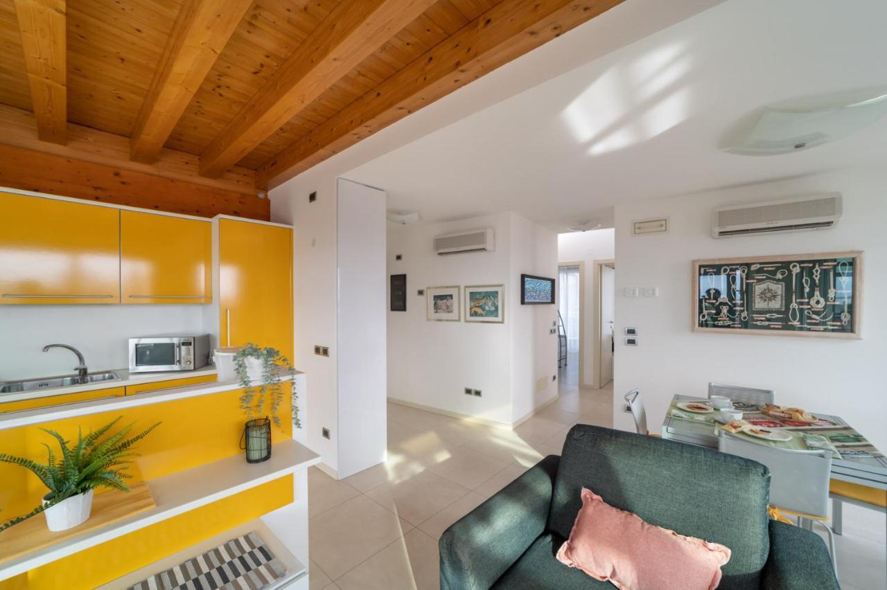 Residenza Ore Felici Lignano Sabbiadoro Exterior foto