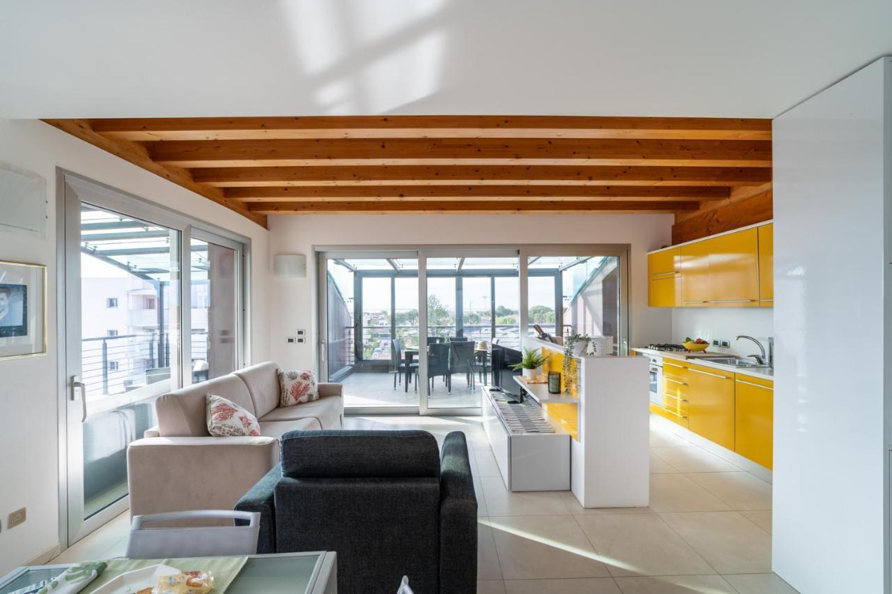 Residenza Ore Felici Lignano Sabbiadoro Exterior foto