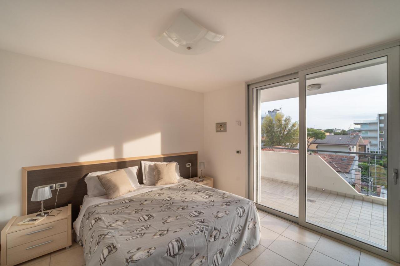 Residenza Ore Felici Lignano Sabbiadoro Exterior foto
