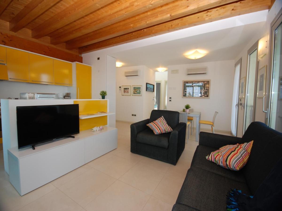 Residenza Ore Felici Lignano Sabbiadoro Exterior foto